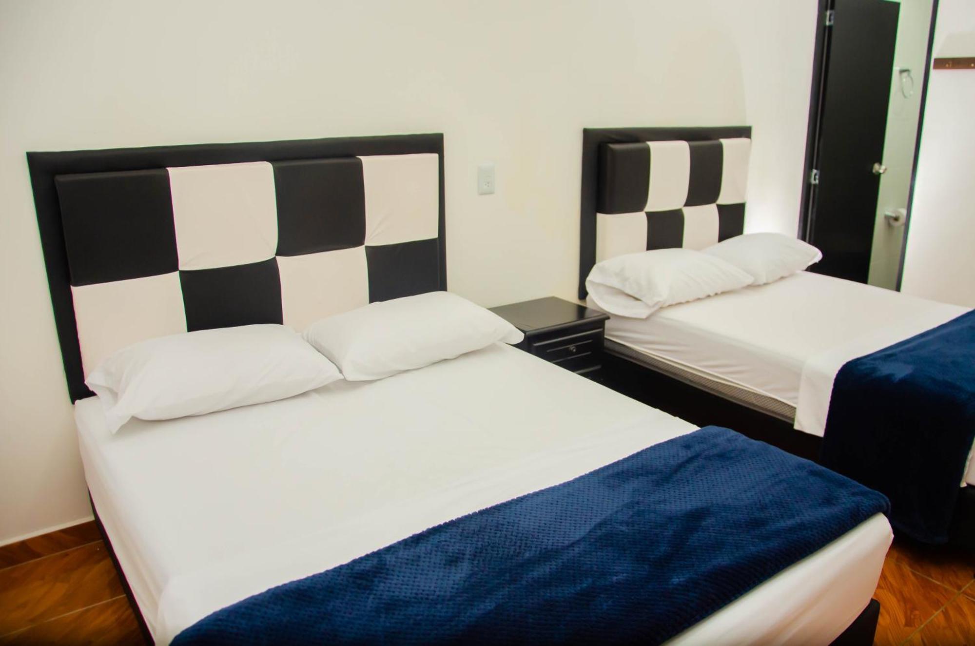 Casa Hotel Los Arboles Bello Kültér fotó